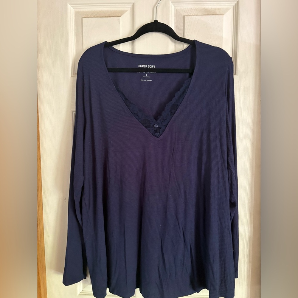Size 3 NWT Torrid Blue Relaxed Long Sleeve sleep Blouse